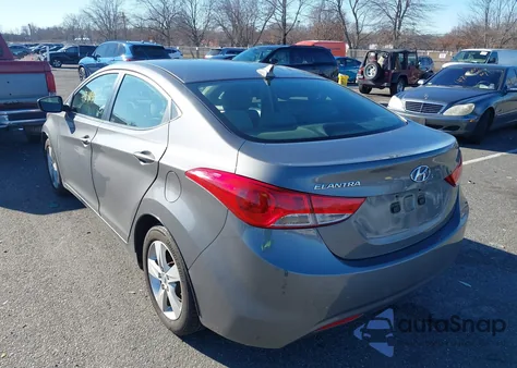2011 Hyundai Elantra Gls z USA, uszkodzony, nr VIN 5NPDH4AE2BH054269